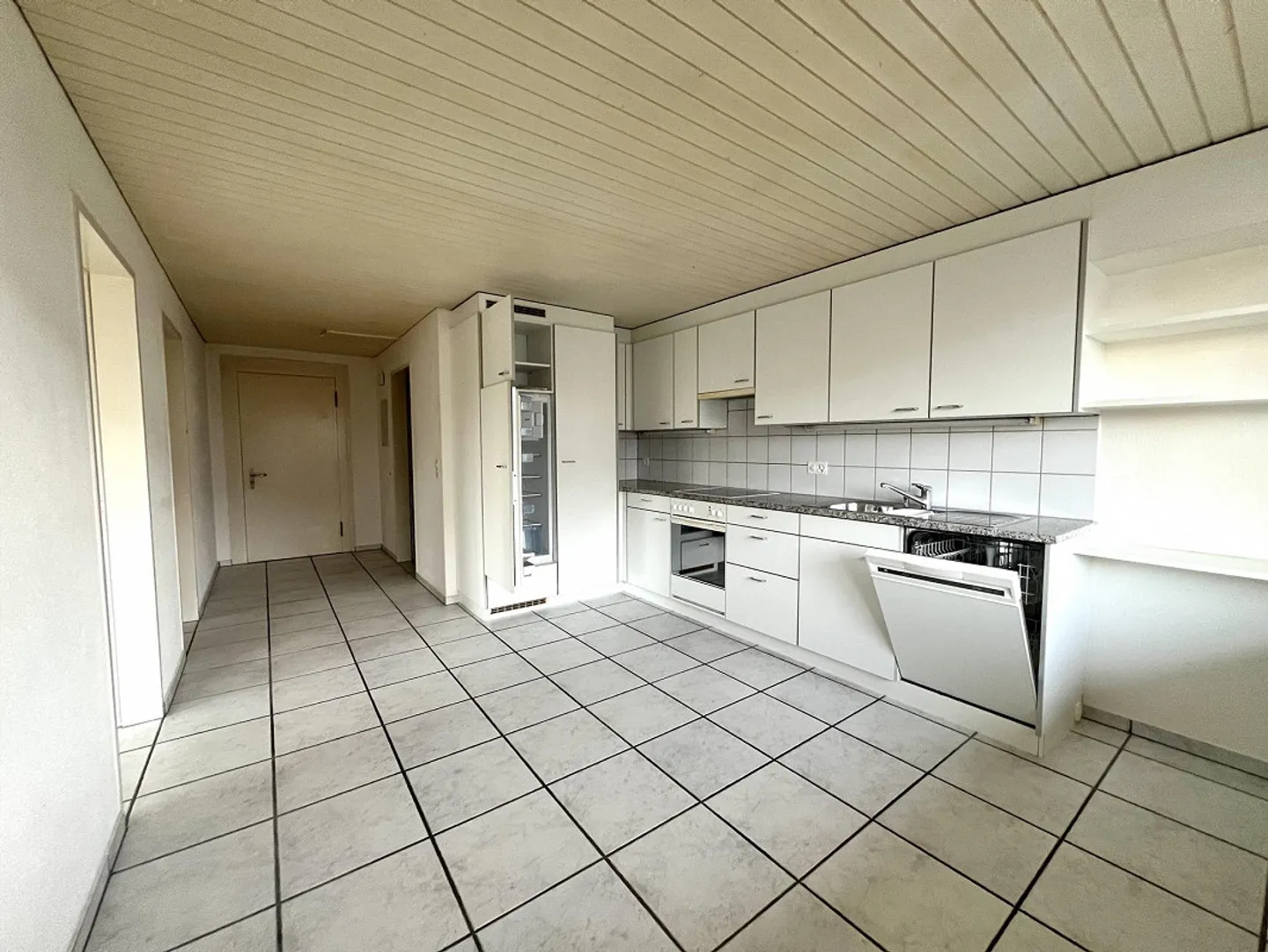 Helle Wohnung mit Garten - Foto 2 von 10