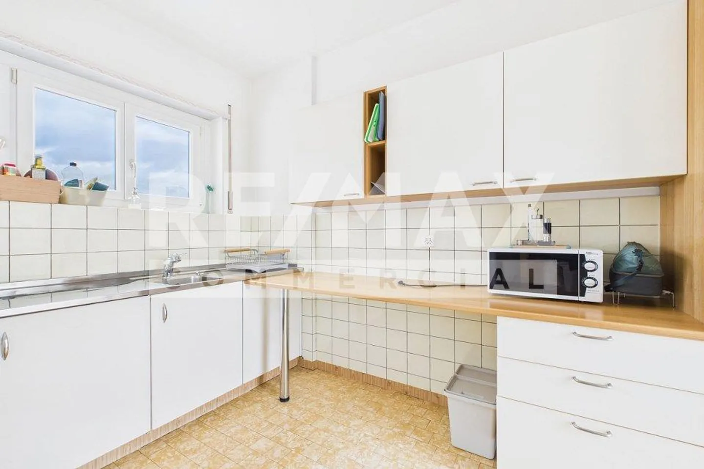 Medizinisches Studio oder Büro im Stadtzentrum - Photo 8 sur 12