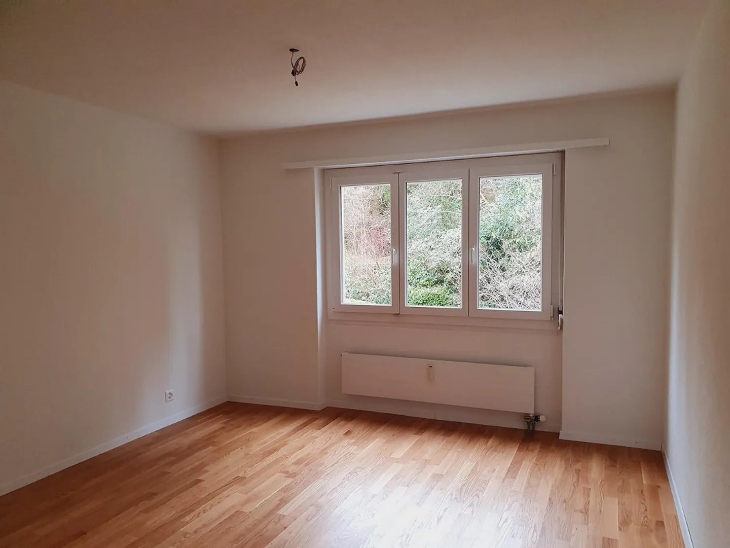 Appartement lumineux de 3,5 pièces avec balcon - Photo 3 sur 9