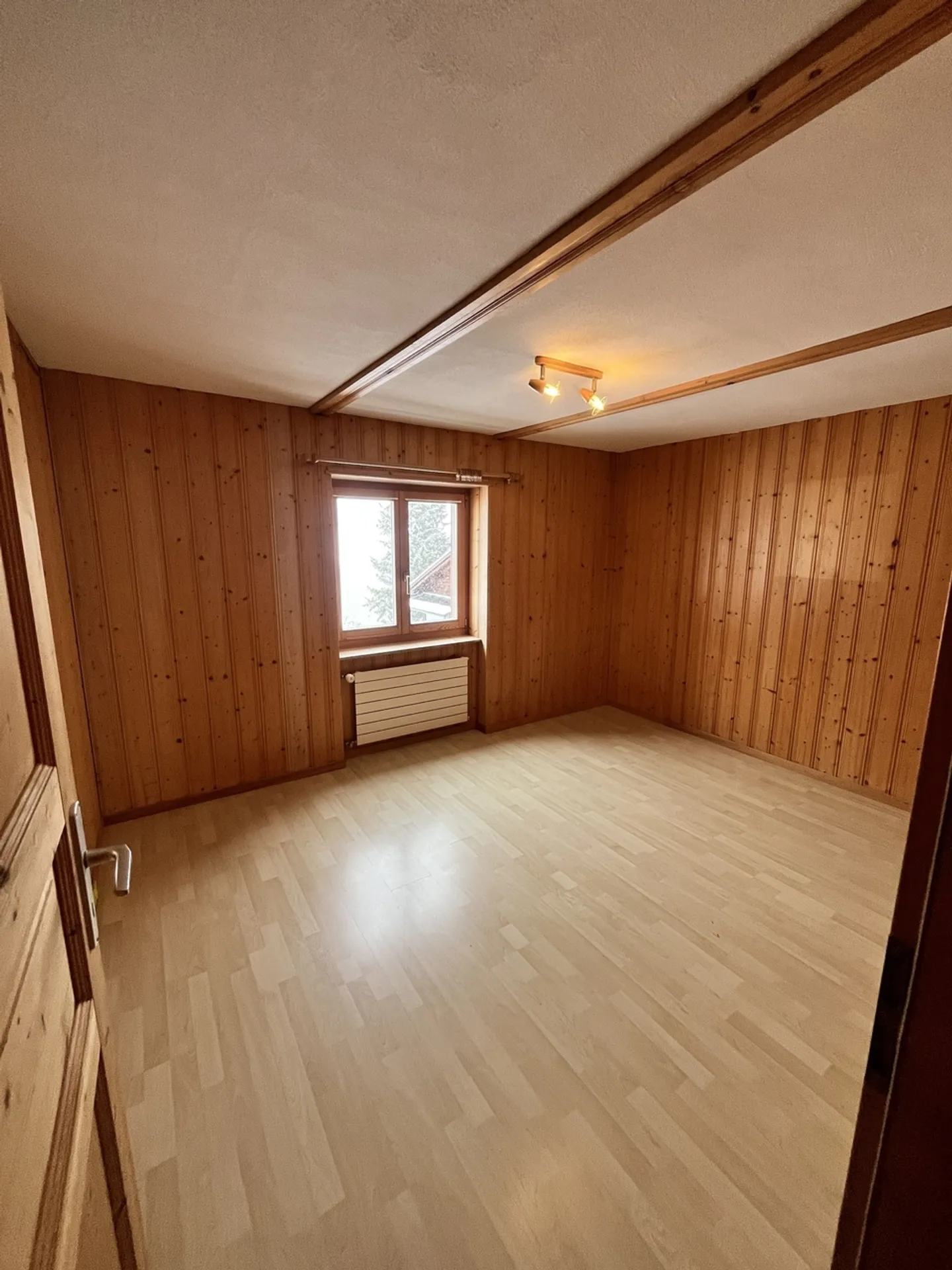 Charmante 2,5 Zimmer Wohnung im idyllischen Bergdorf Surin, Val Lumnezia - Foto 5 von 7