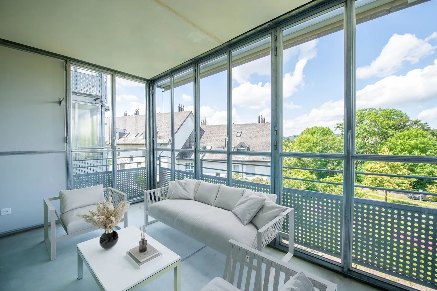 Charming 3.5-room apartment with cozy veranda - Photo 10 of 16