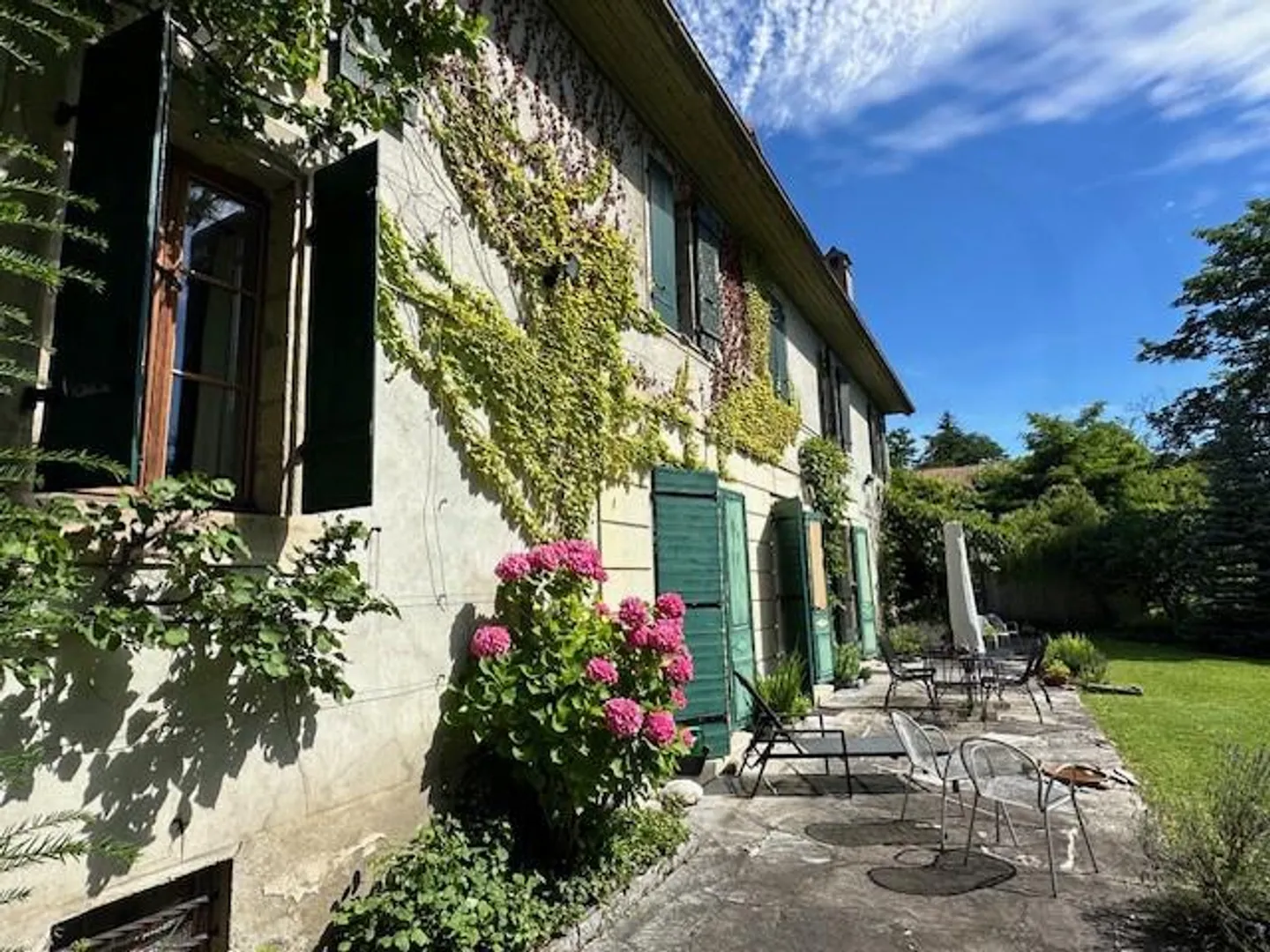 9-Zimmer-Haus - Foto 3 von 9