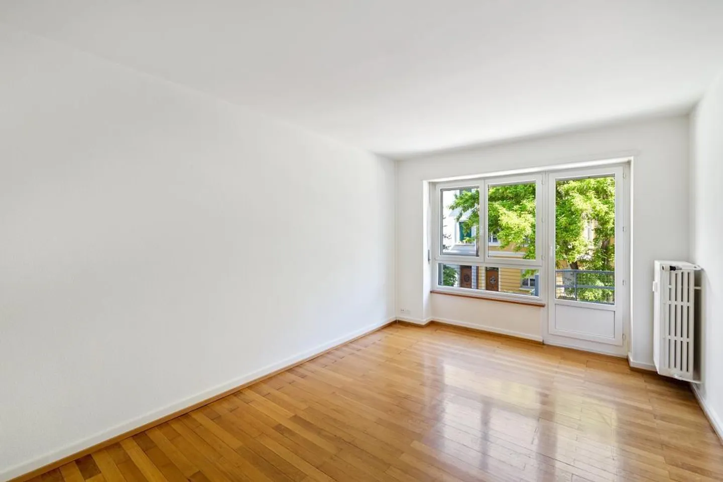 Appartement lumineux de 2,5 pièces dans un emplacement attrayant à Bâle - Photo 1 sur 10