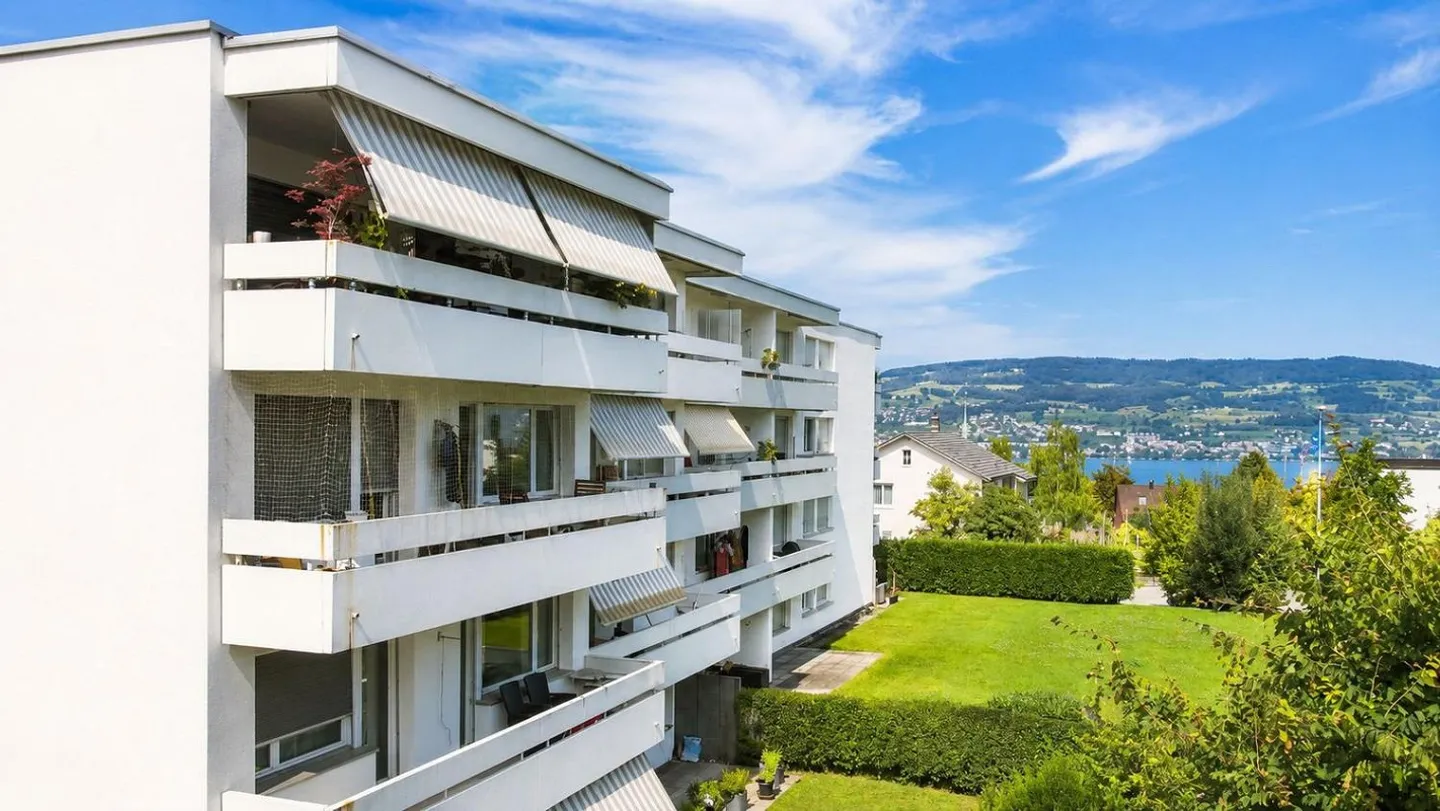 Spacious apartment with terrace in the green - Photo 1 of 12