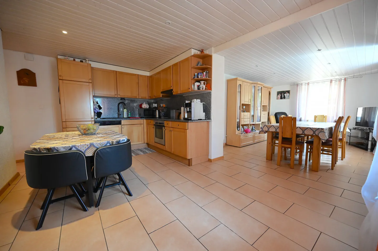 RENTAL BUILDING - Photo 9 of 9