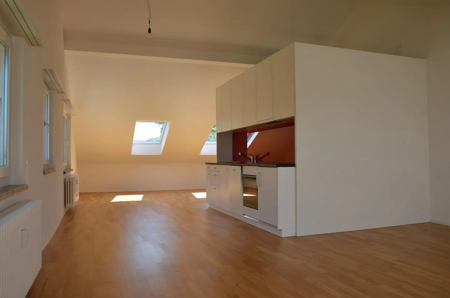 Exclusive, spacious 2.5-room loft apartment with washing tower - Photo 3 of 8