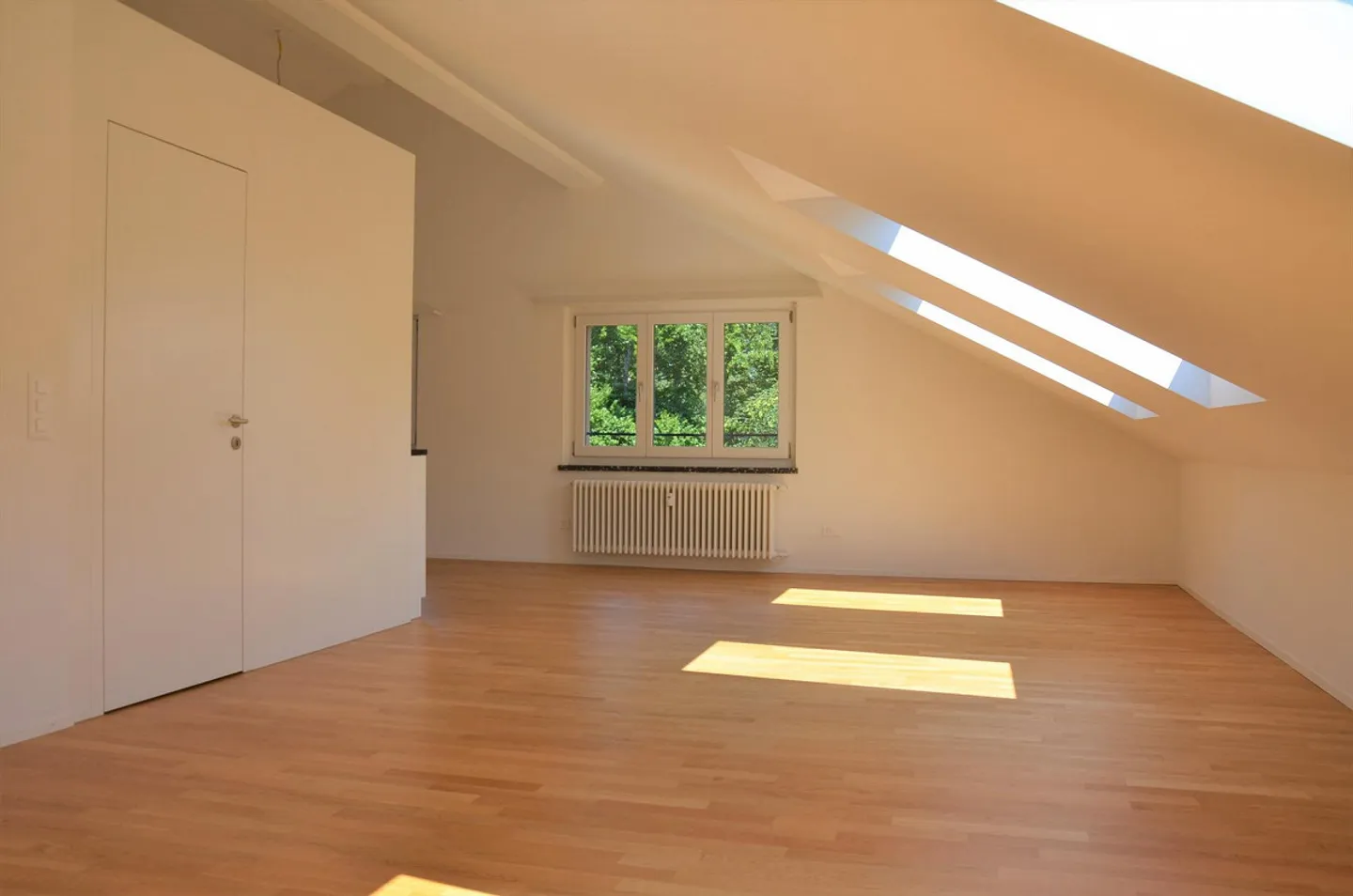 Exclusive, spacious 2.5-room loft apartment with washing tower - Photo 5 of 8