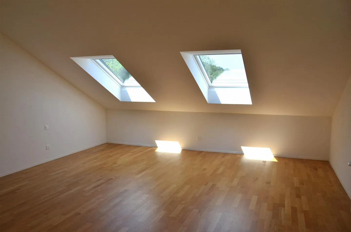 Exclusive, spacious 2.5-room loft apartment with washing tower - Photo 6 of 8