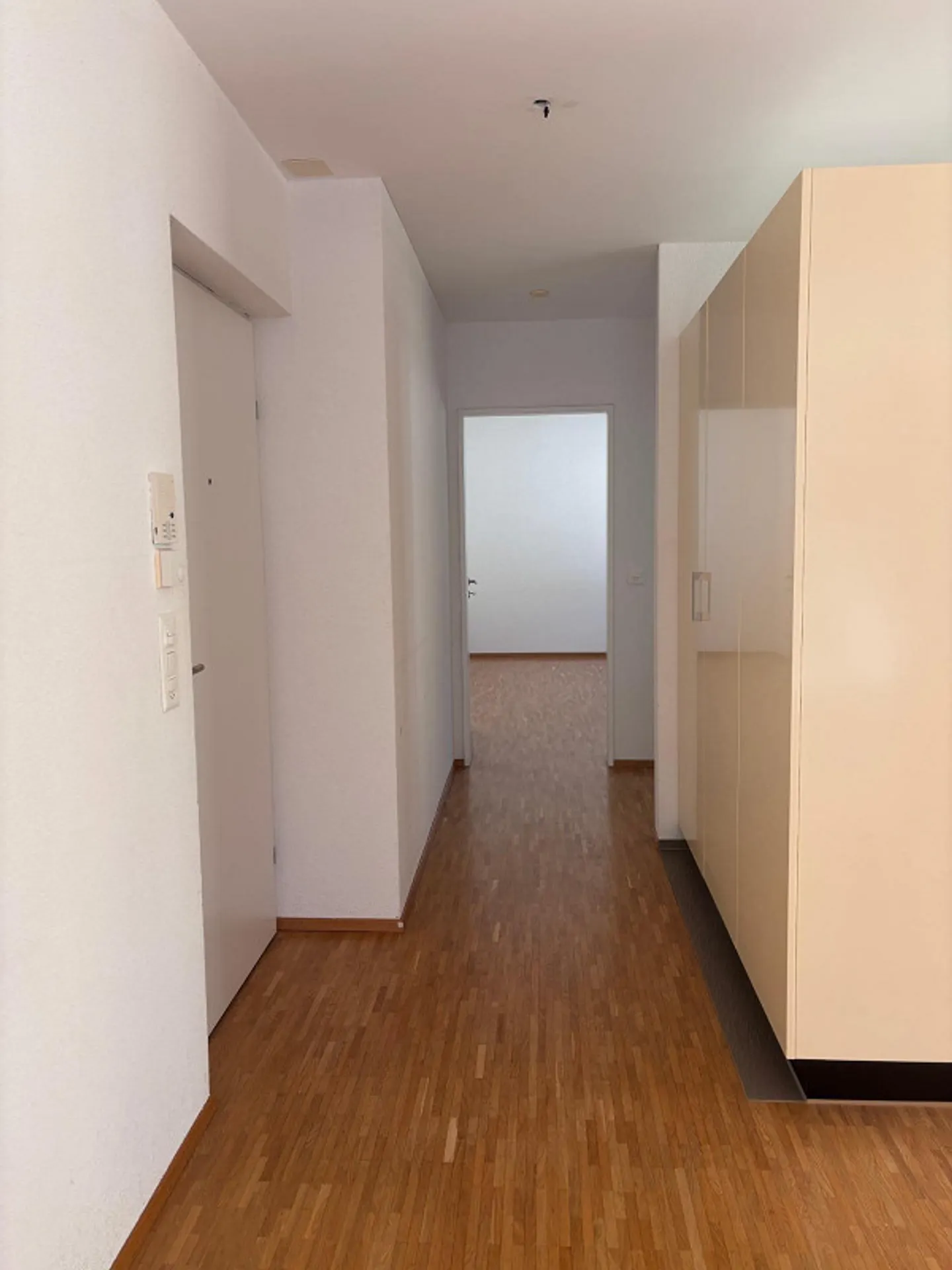 Helle Wohnung mit Balkon - Foto 7 von 11