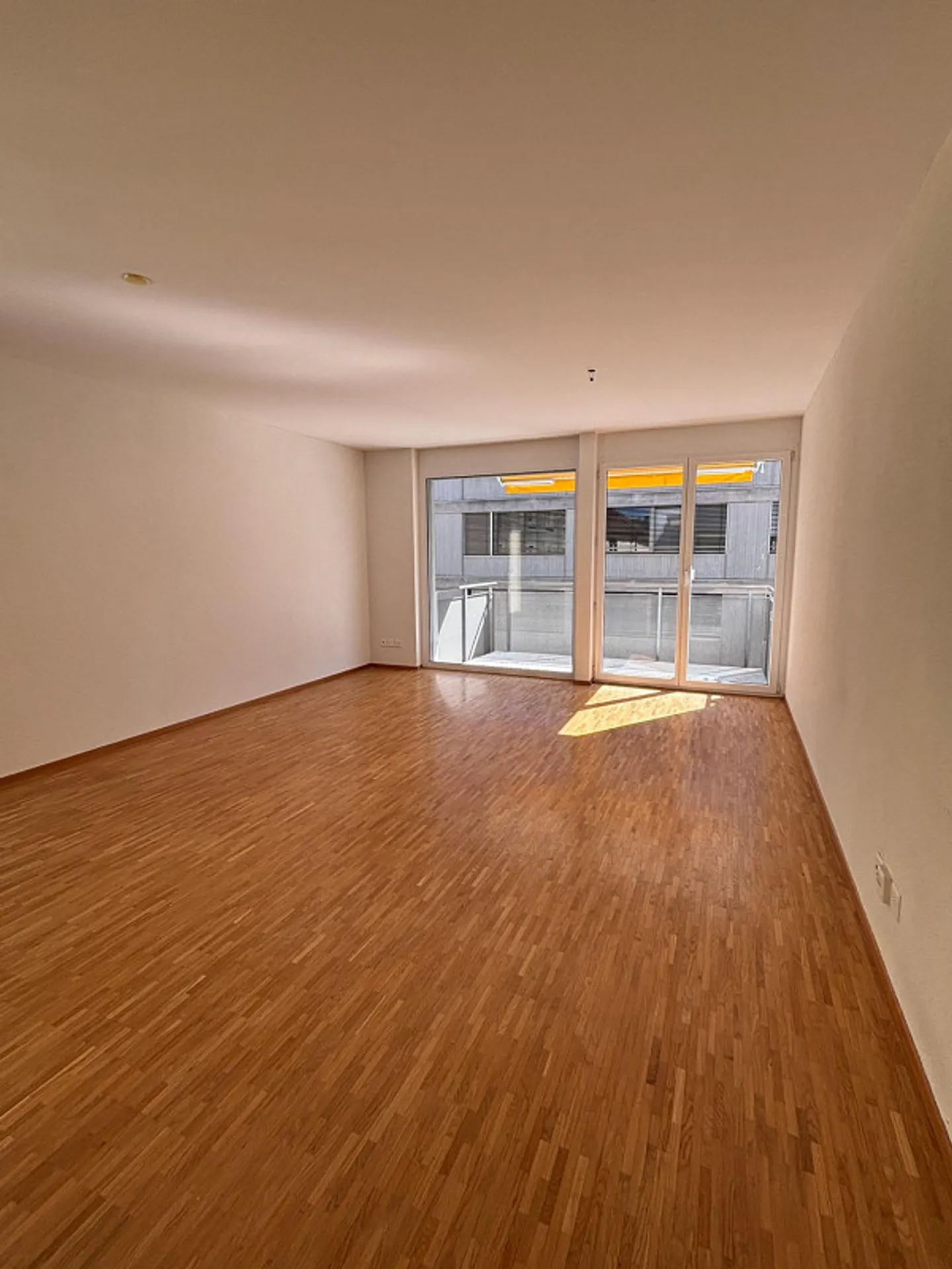 Helle Wohnung mit Balkon - Foto 9 von 11
