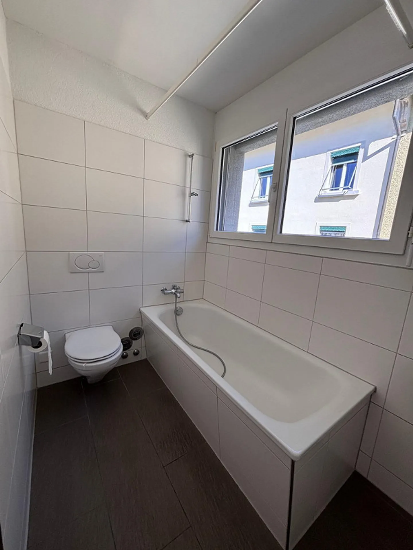 Helle Wohnung mit Balkon - Foto 4 von 11