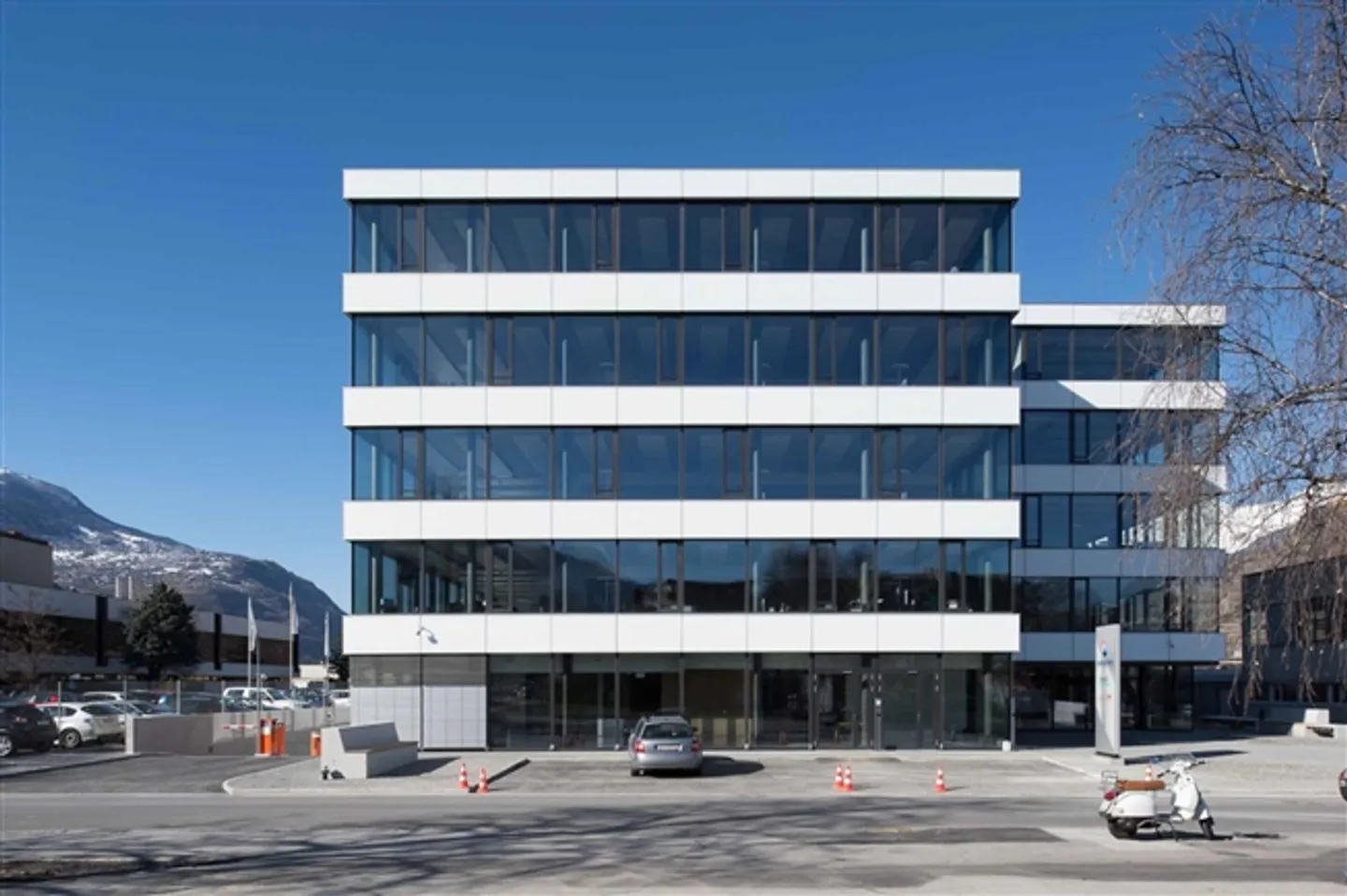 Uffici ESCLUSIVI PLUG & PLAY in affitto di 1'385 m2 a SION - Foto 11 di 13