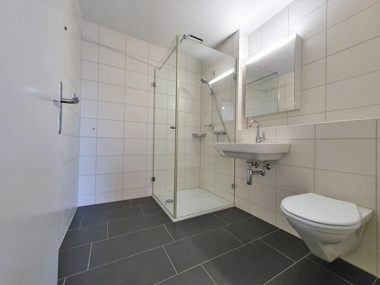 Moderne Wohnung mit grossem Balkon - Foto 4 von 10