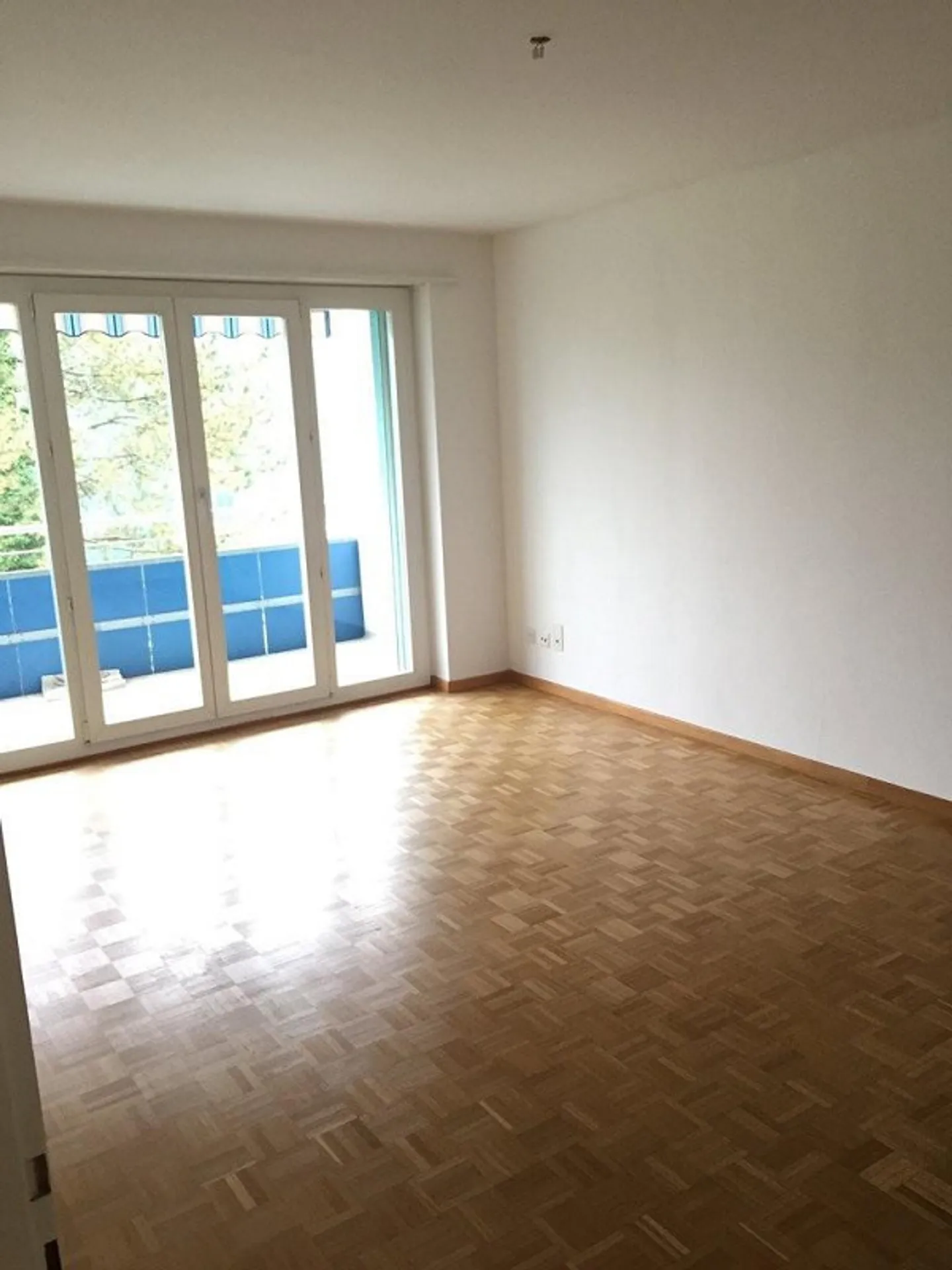 Bright and spacious 2 room apartment - Photo 2 of 5