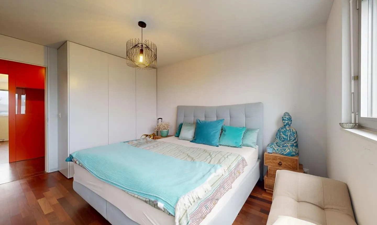 Una luminosa scatola di gioielli sul lago di Bienne - Foto 10 di 11