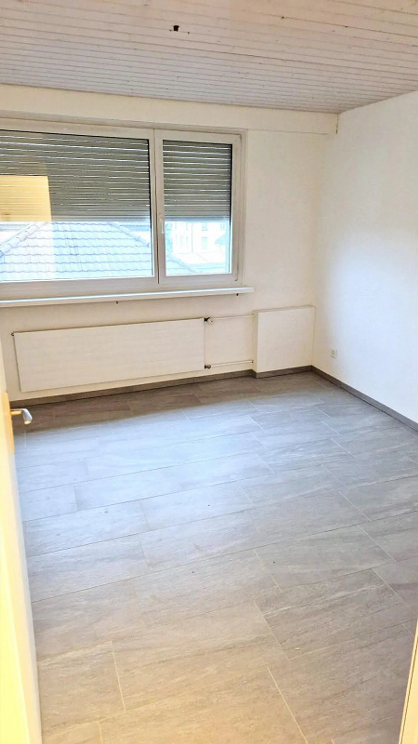 Renovierte Wohnung mit Balkon - Foto 5 von 12