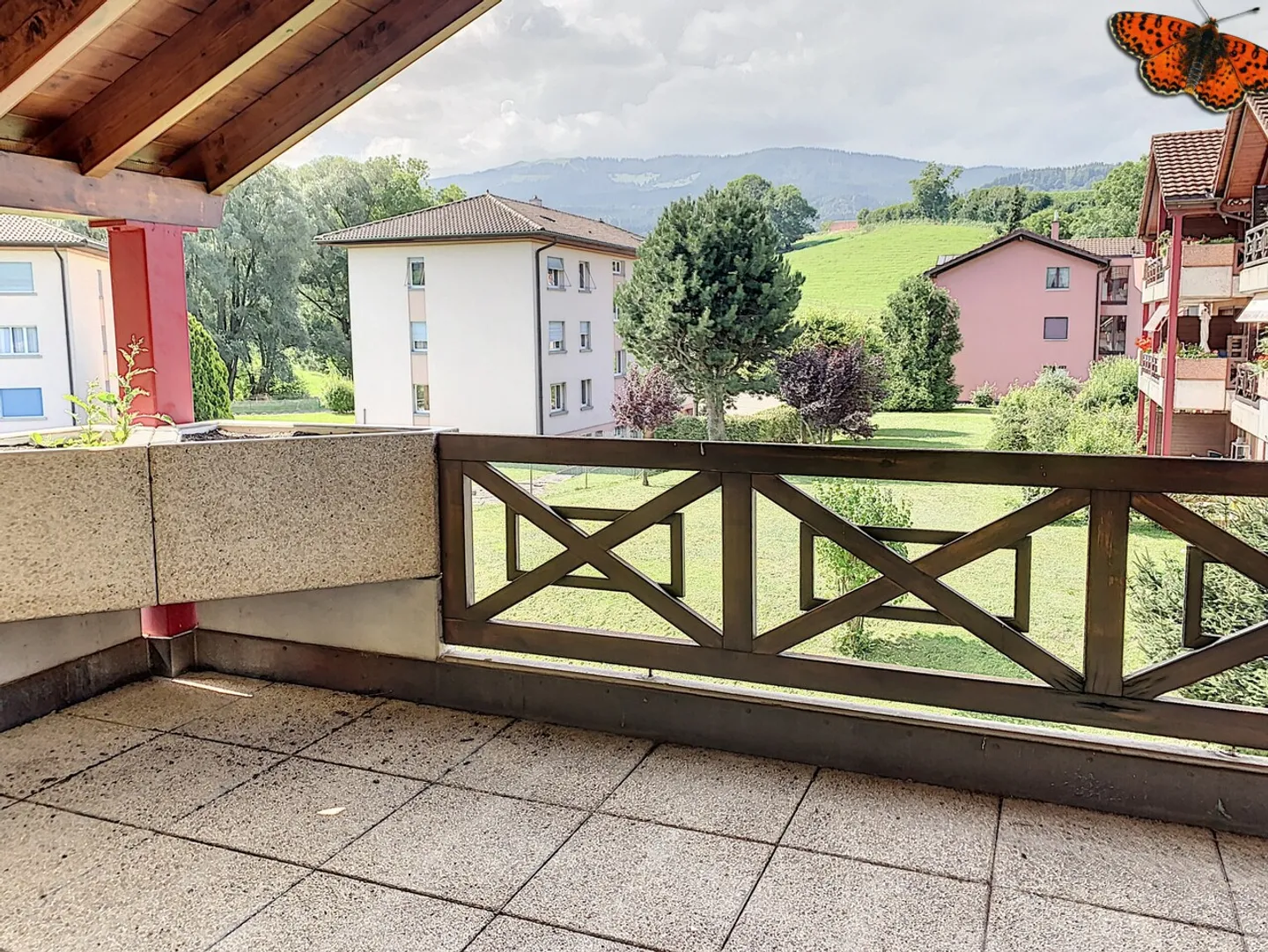 2 ROOMS - Quiet with a balcony! - Photo 6 of 9