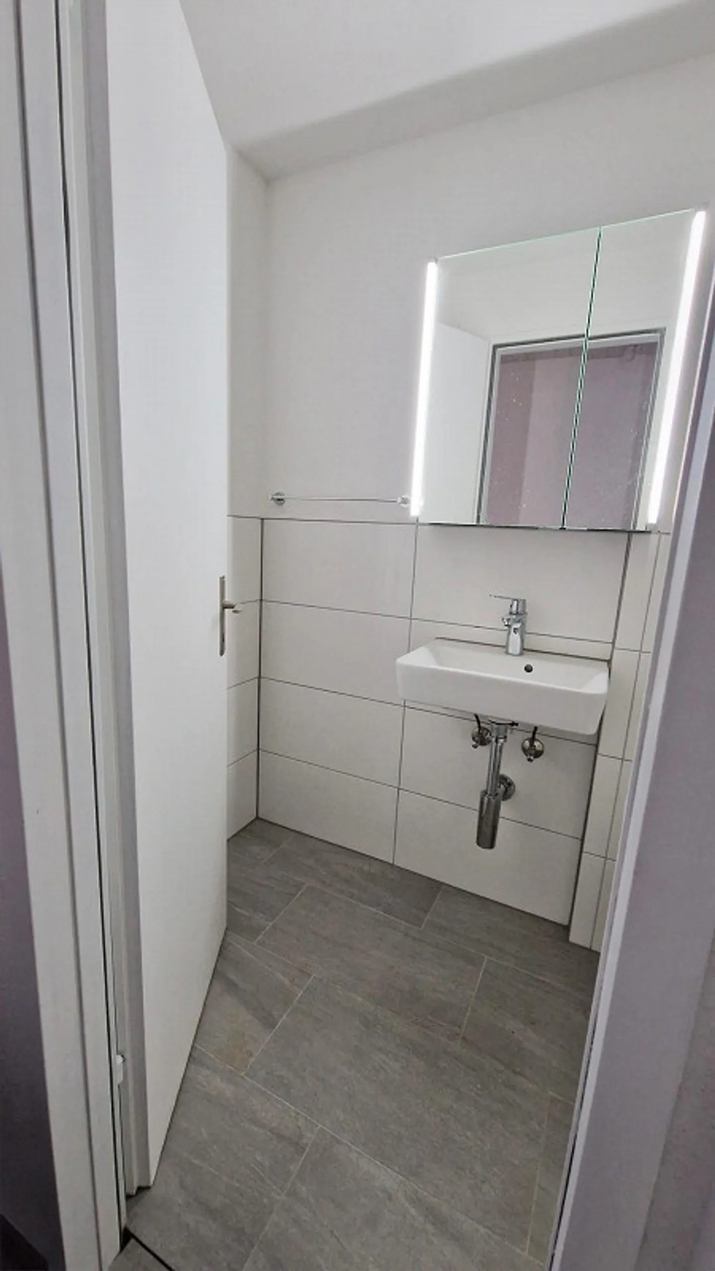 Renovierte Wohnung mit Balkon - Foto 9 von 12