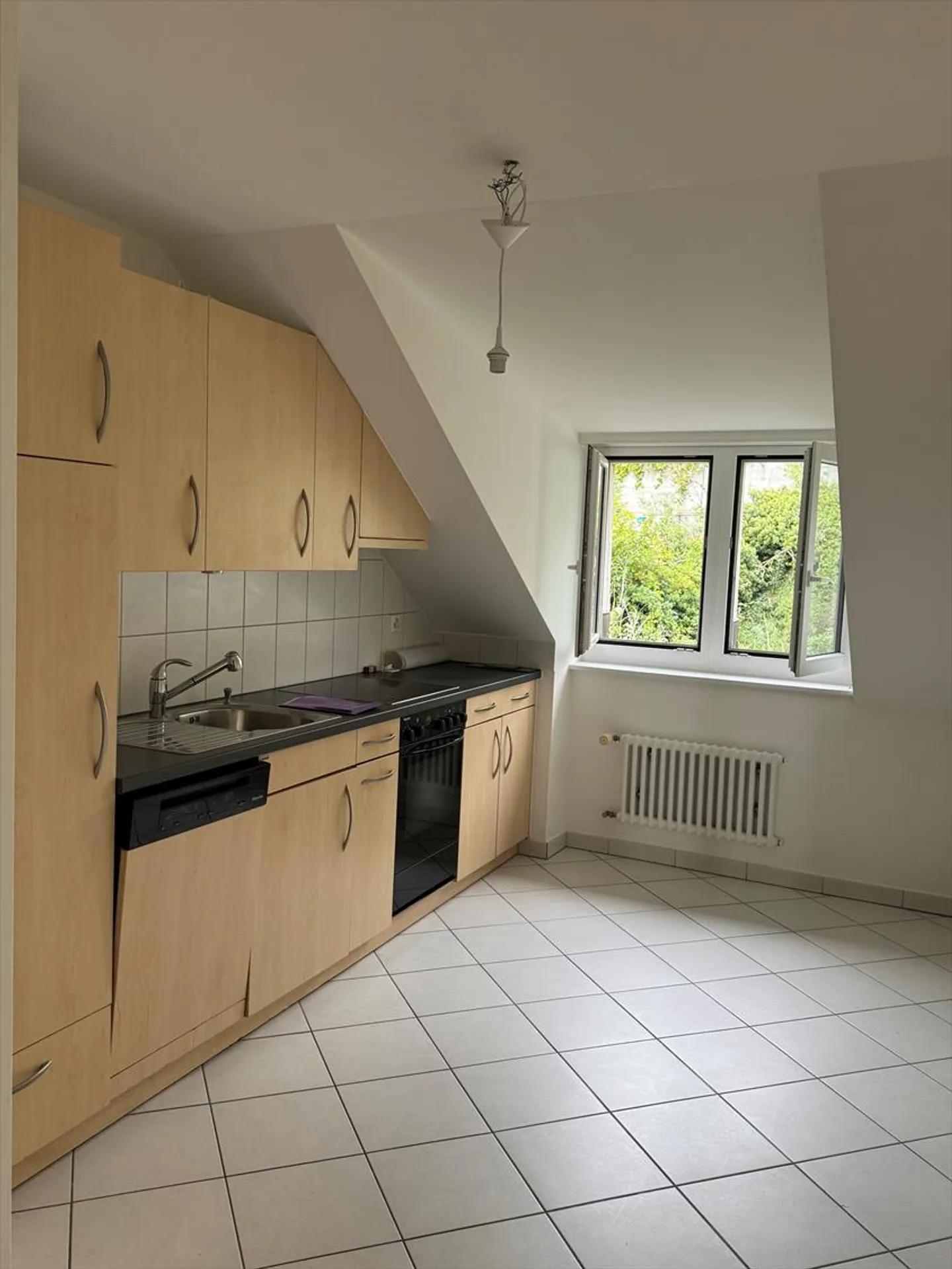 Appartement de 3,5 pièces au 4ème étage - Photo 2 sur 10