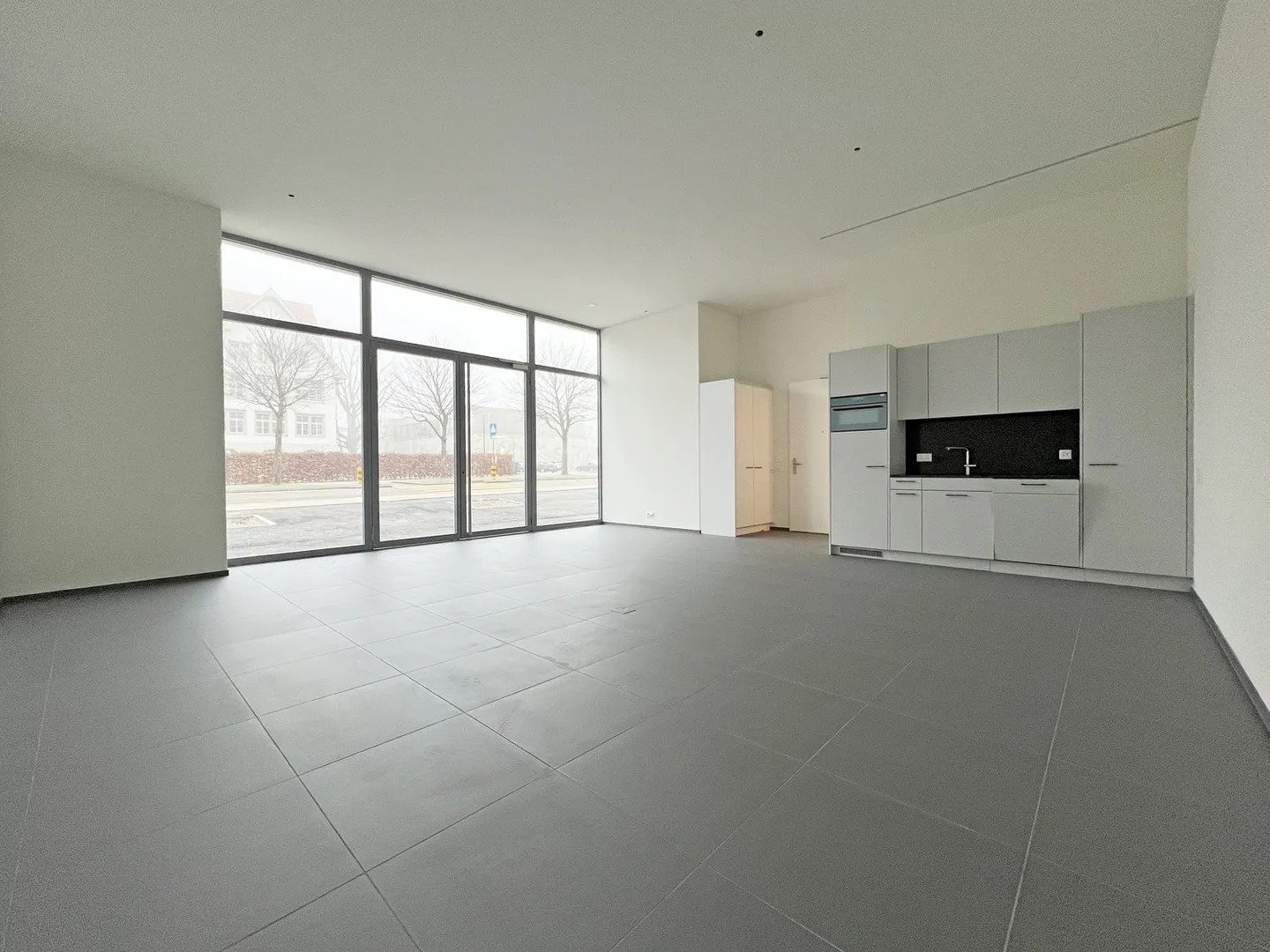 Parfait comme showroom, bureau ou surface de vente - Photo 1 sur 8