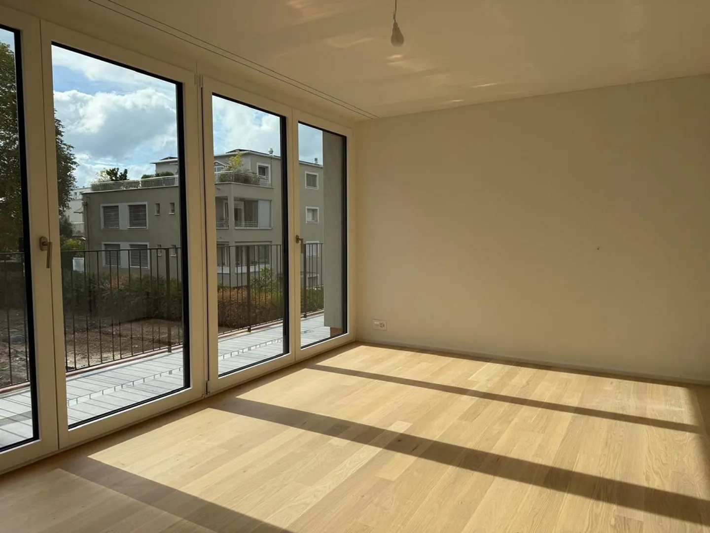 Newly built terraced house with modern 3.5-room maisonette apartment! - Photo 7 of 8