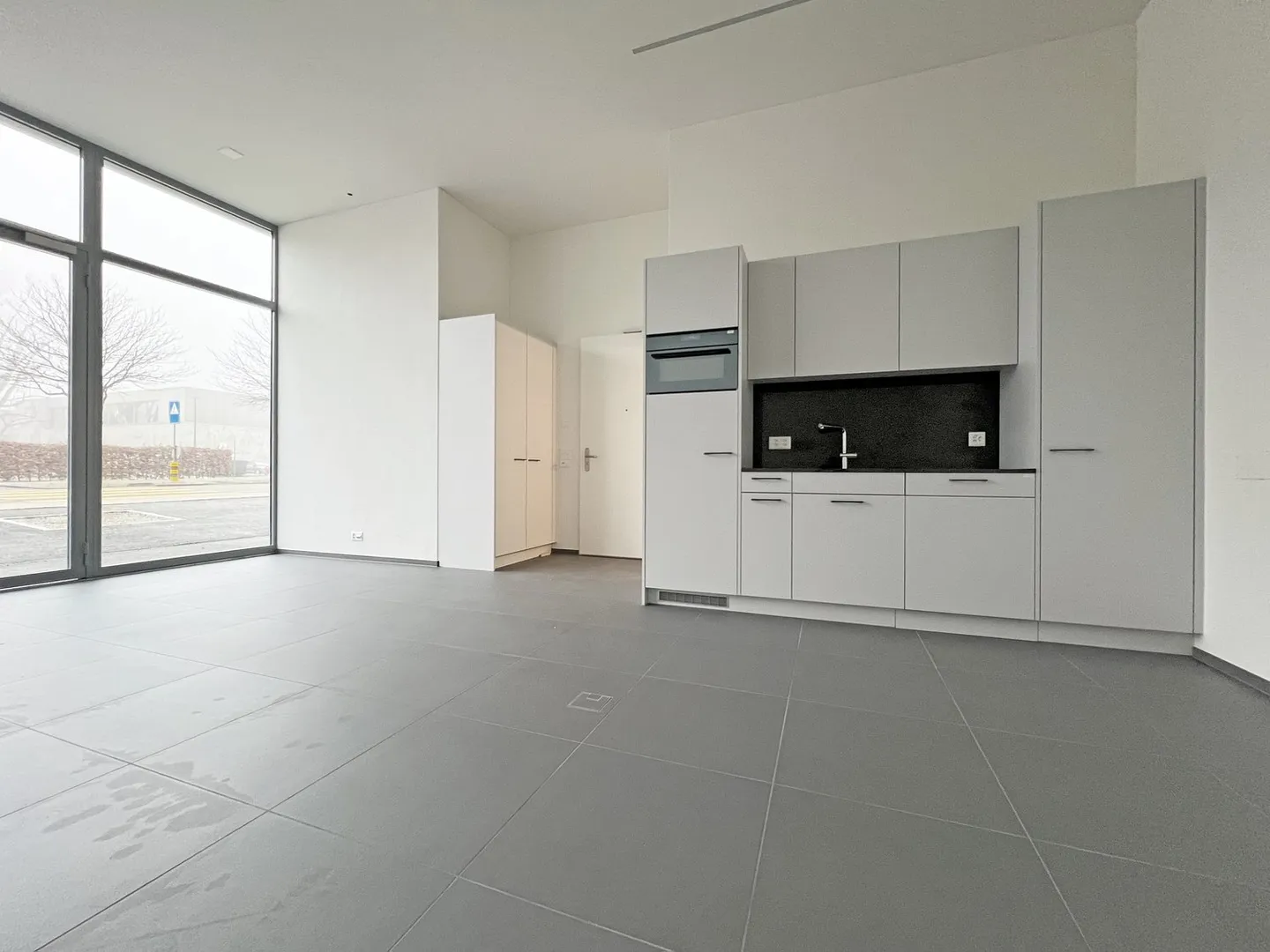 Parfait comme showroom, bureau ou surface de vente - Photo 2 sur 8