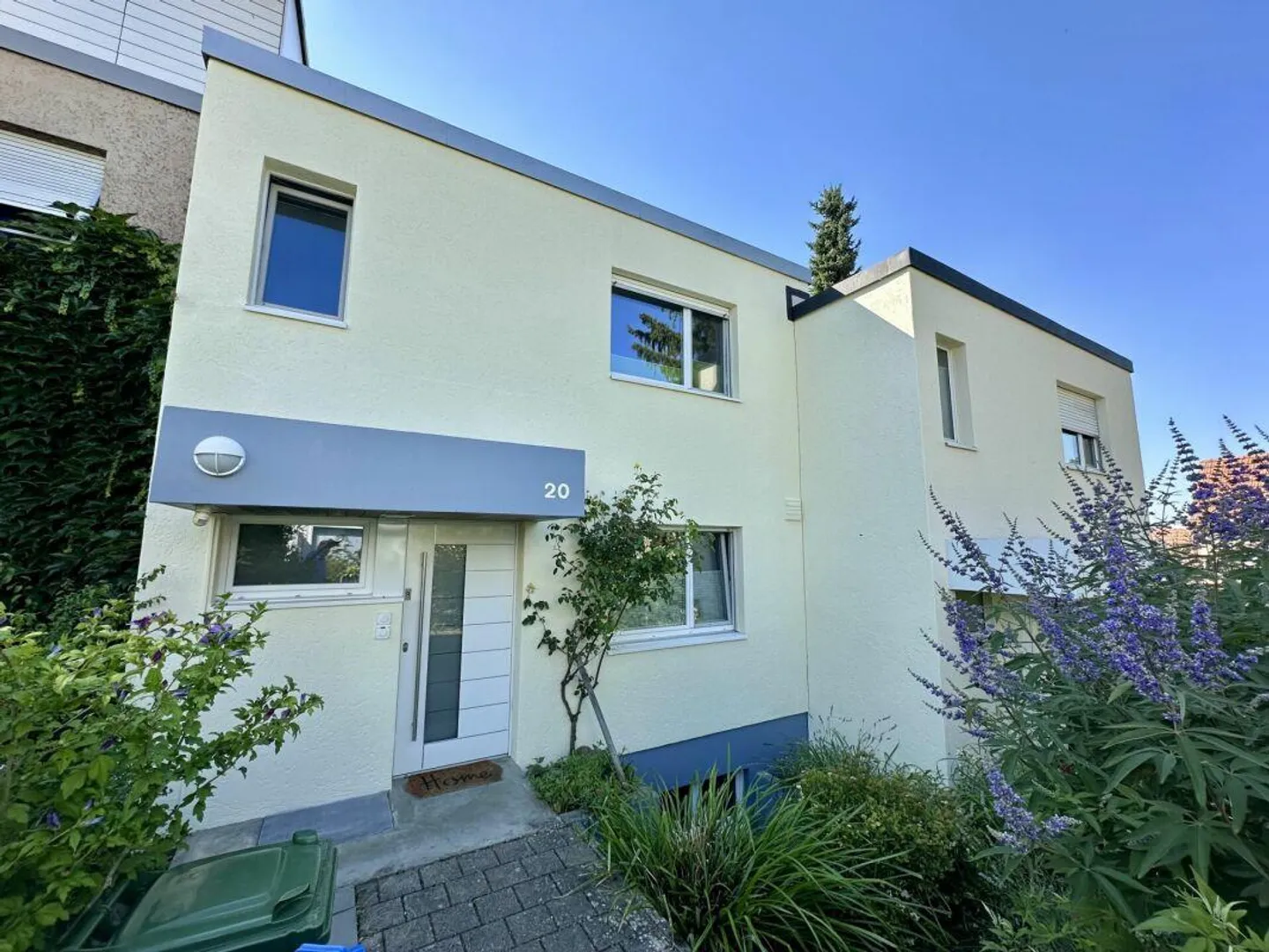 Renoviertes Einfamilienhaus mit Garten für 2 Jahre zu vermieten in ... - Foto 1 von 13