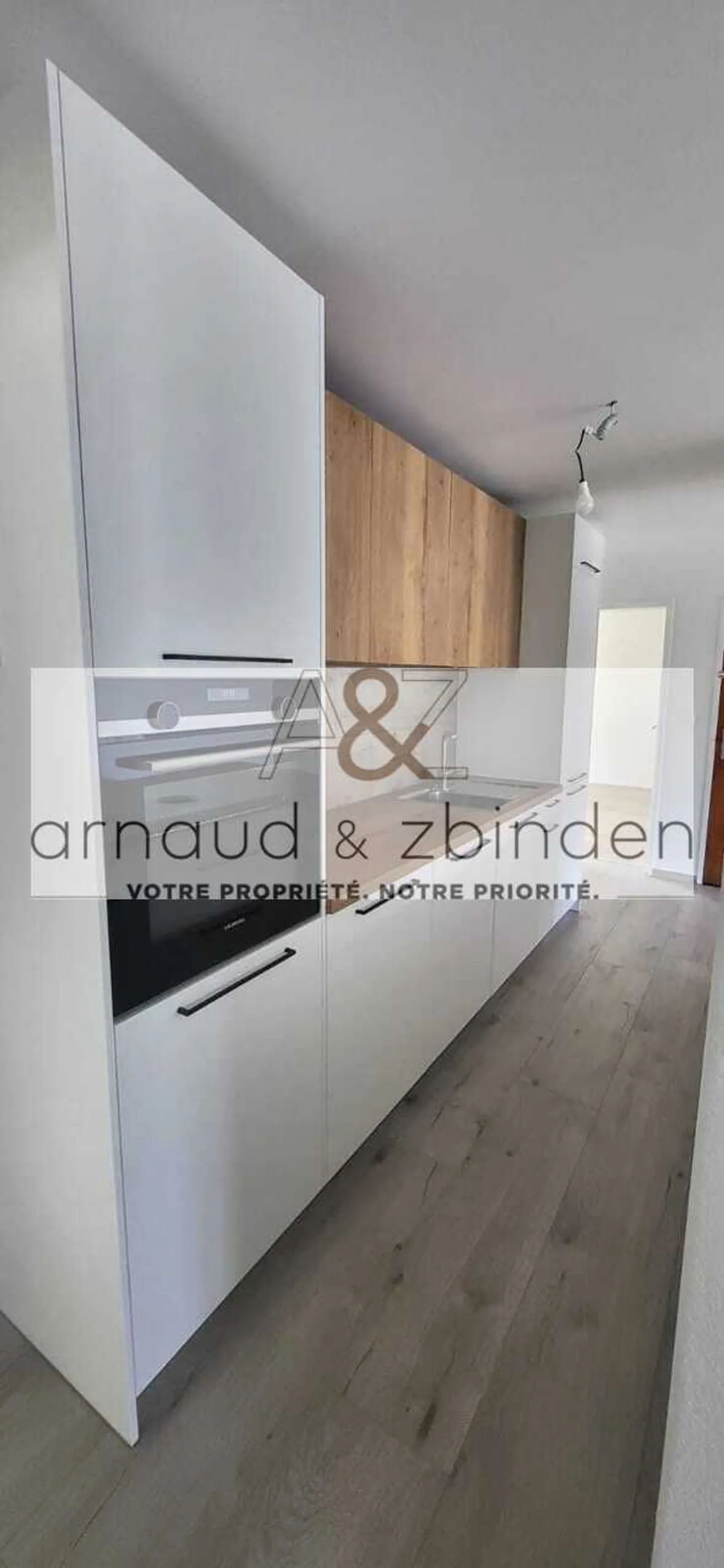 Appartamento di 4,5 locali con balcone e garage a Saint-Imier - Foto 3 di 6