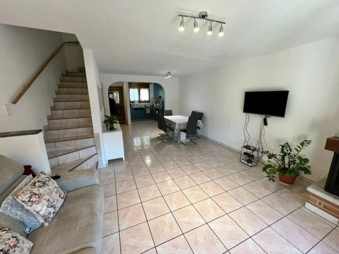 Single-family terraced house 3.5 rooms + attic - Photo 2 of 17