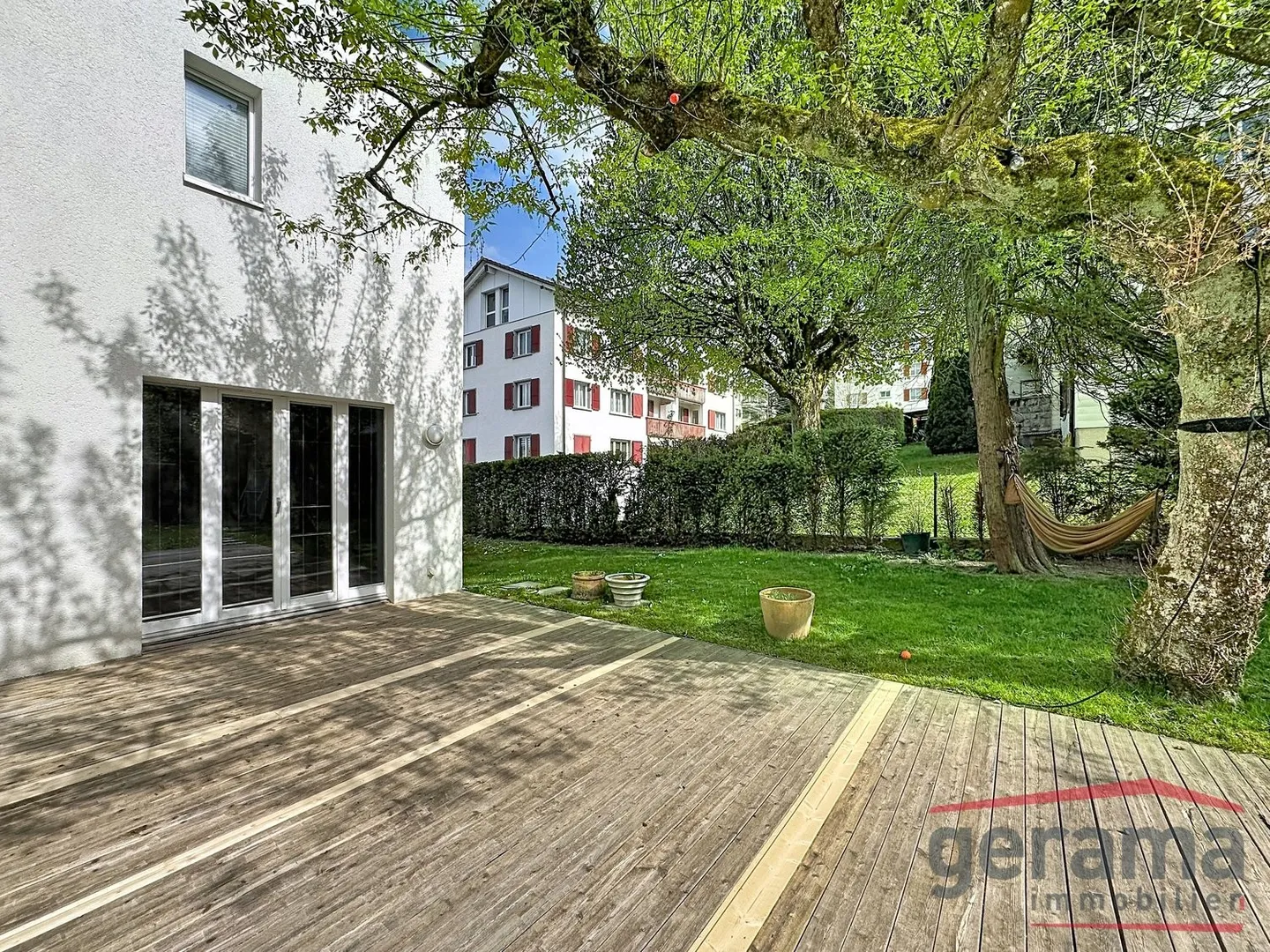 8.5-room house - Photo 1 of 8