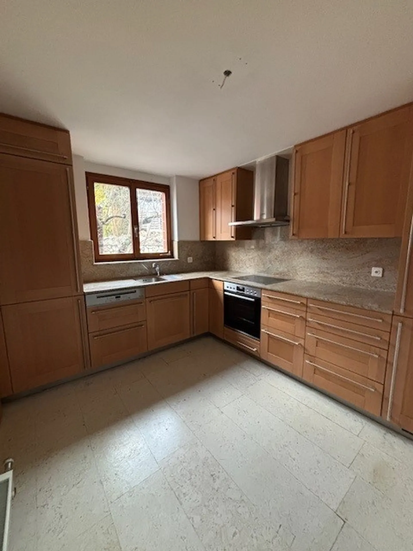 Charmante maison jumelée dans un endroit calme de Frenkendorf - Photo 2 sur 25