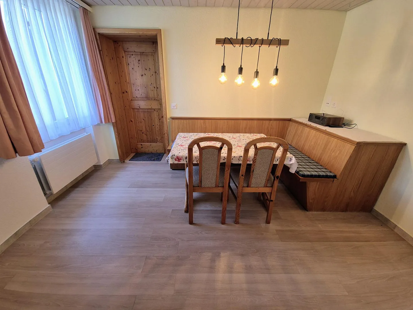 5 ½ - Room Ground Floor Apartment in Gunzgen – Lots of Space to Live - Photo 3 of 11