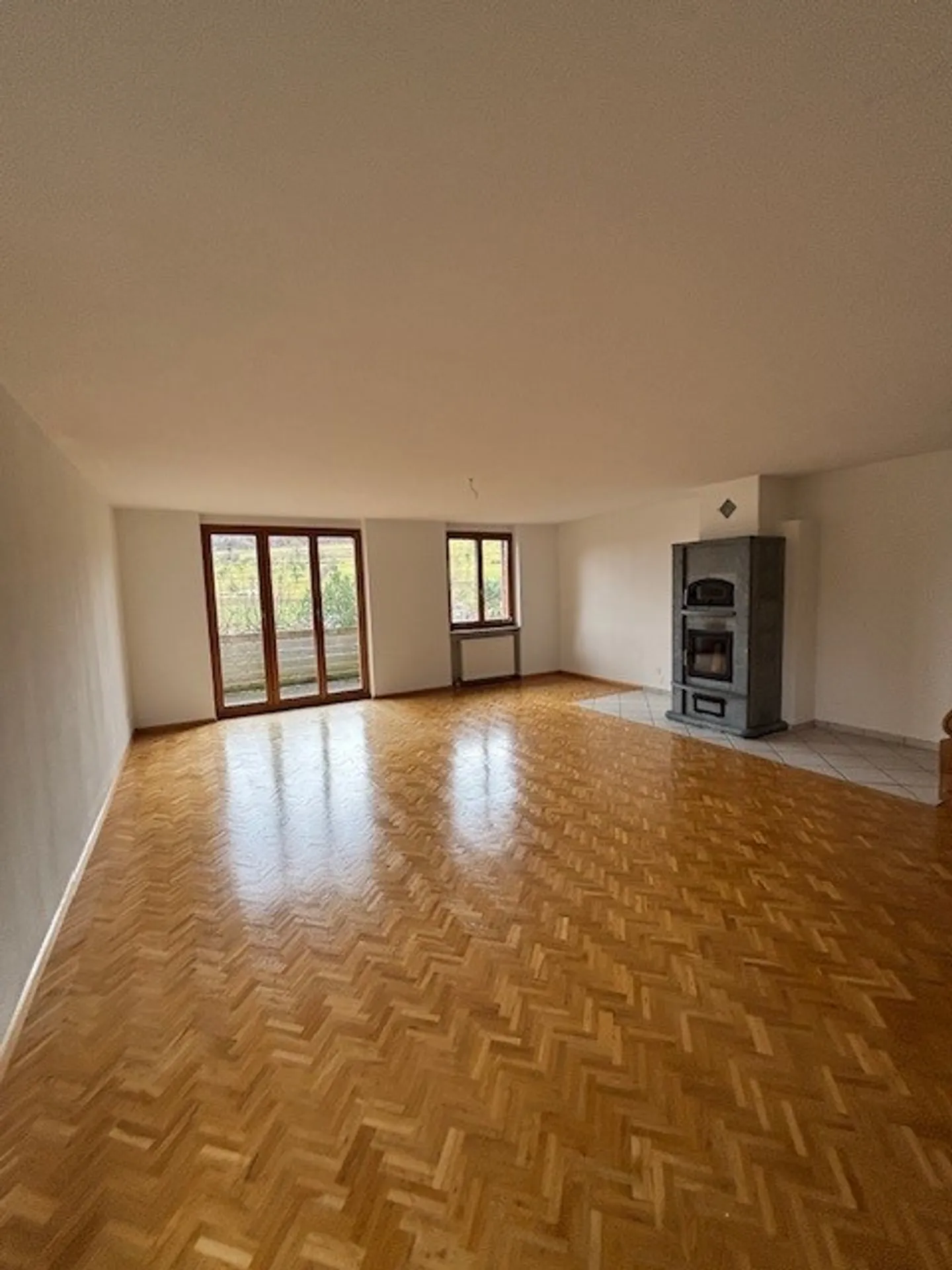 Charmante maison jumelée dans un endroit calme de Frenkendorf - Photo 7 sur 25