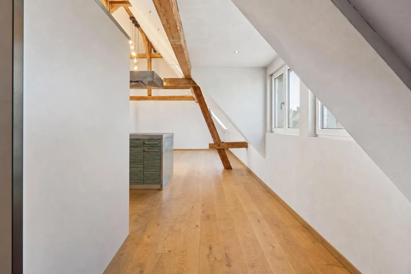 2.5-room penthouse apartment with roof terrace - District 4 - Photo 10 of 24
