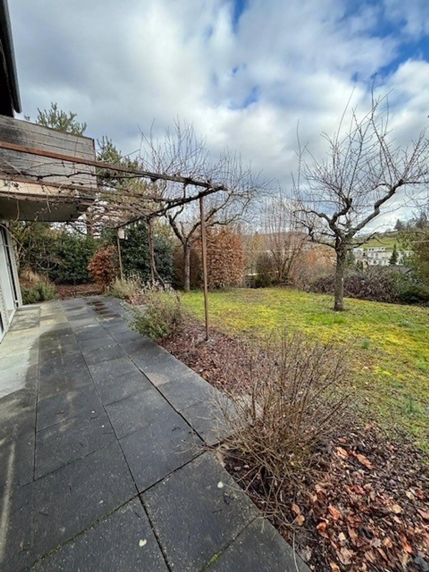 Charmante maison jumelée dans un endroit calme de Frenkendorf - Photo 25 sur 25