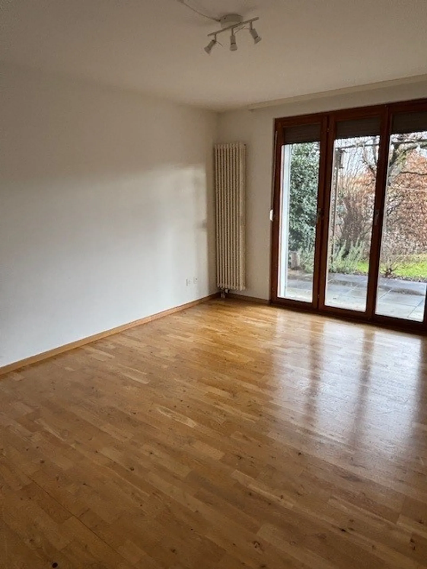 Charmante maison jumelée dans un endroit calme de Frenkendorf - Photo 15 sur 25