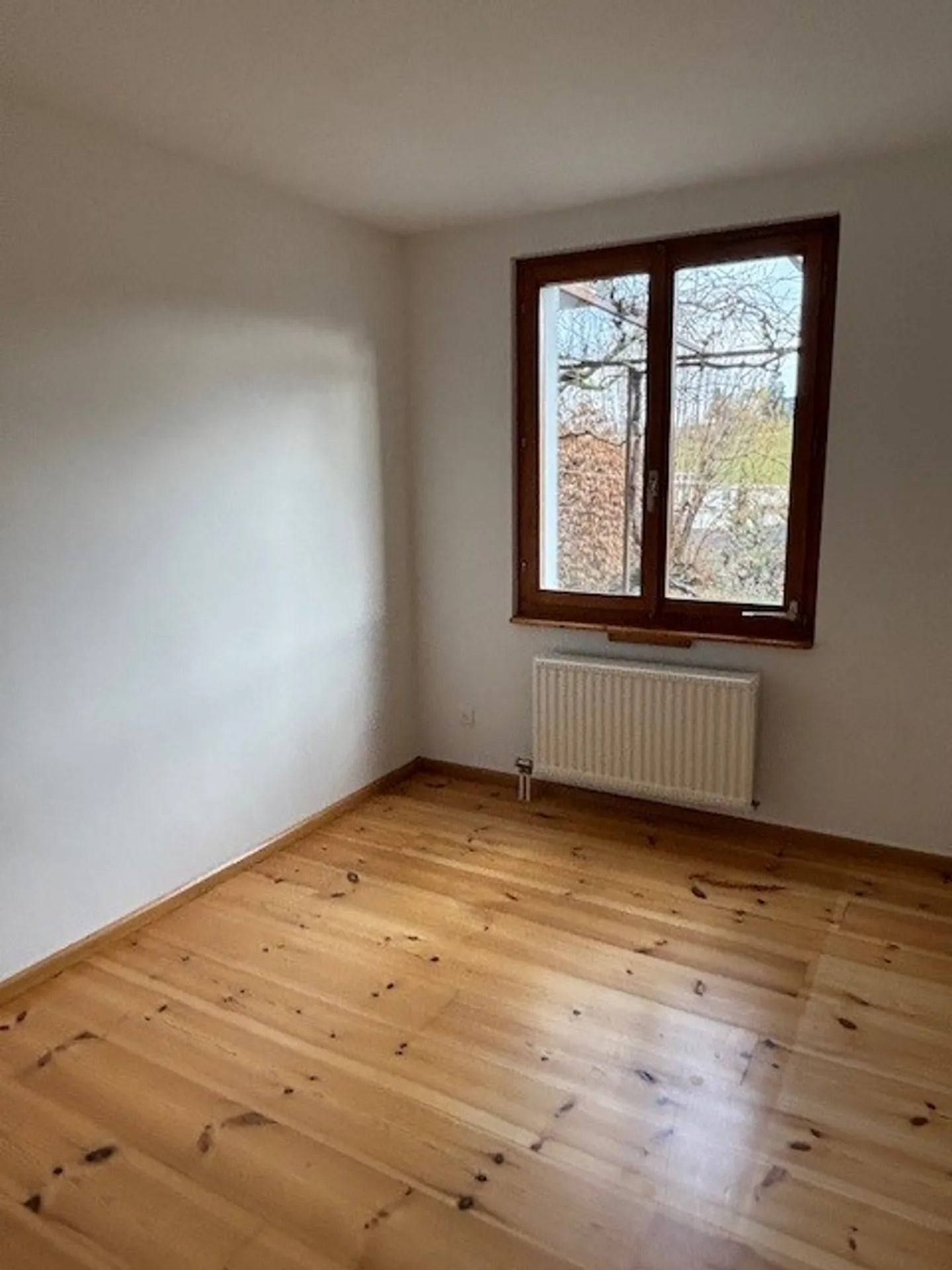 Charmante maison jumelée dans un endroit calme de Frenkendorf - Photo 14 sur 25