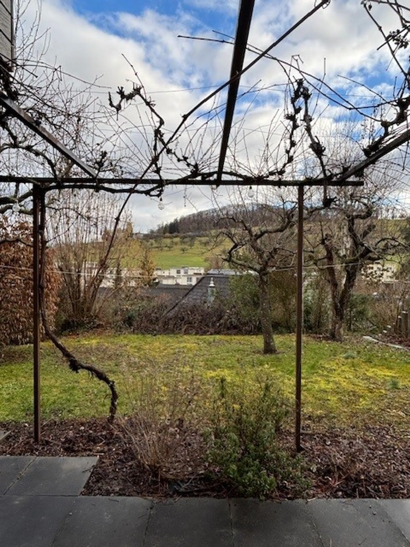 Charmante maison jumelée dans un endroit calme de Frenkendorf - Photo 16 sur 25
