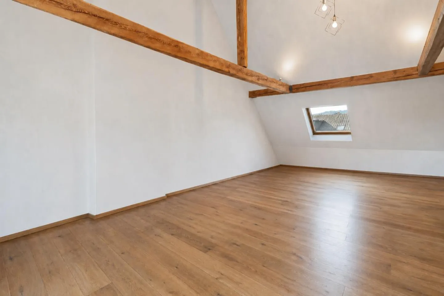 2.5-room penthouse apartment with roof terrace - District 4 - Photo 7 of 24