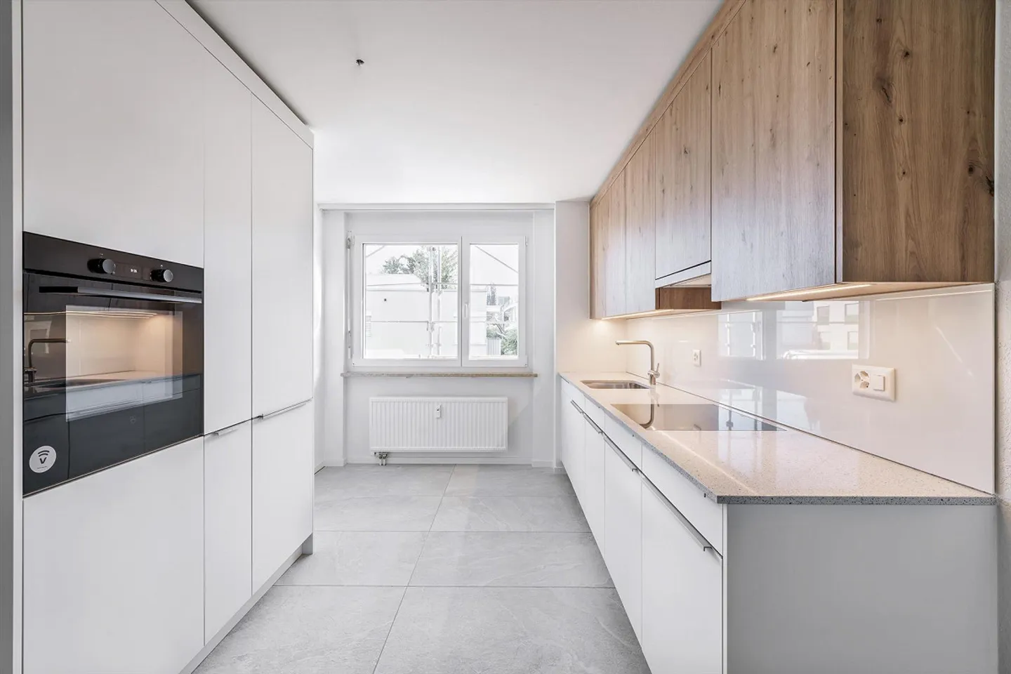 Modernes Apartment in Binningen - Foto 3 von 8