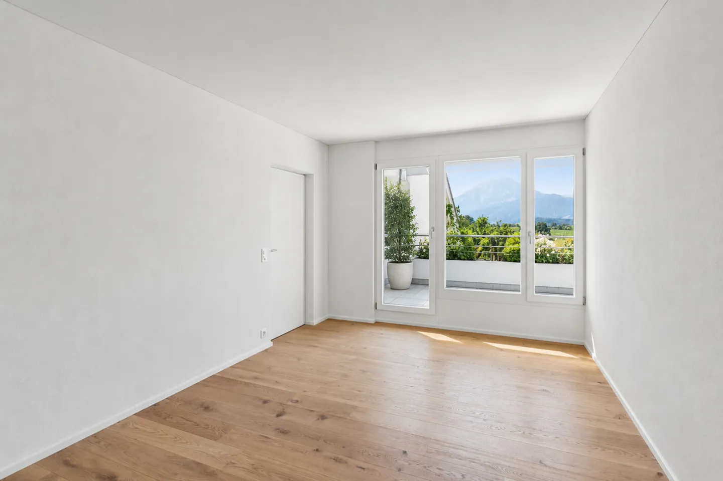 Renovierte Wohnung mit Aussicht - Foto 3 von 4