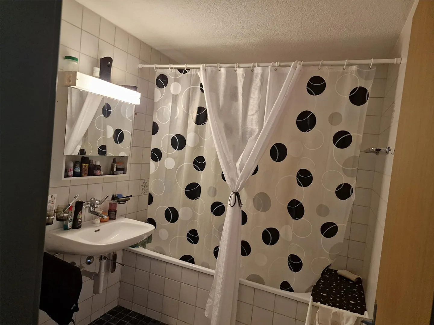 A Room - Photo 10 of 21