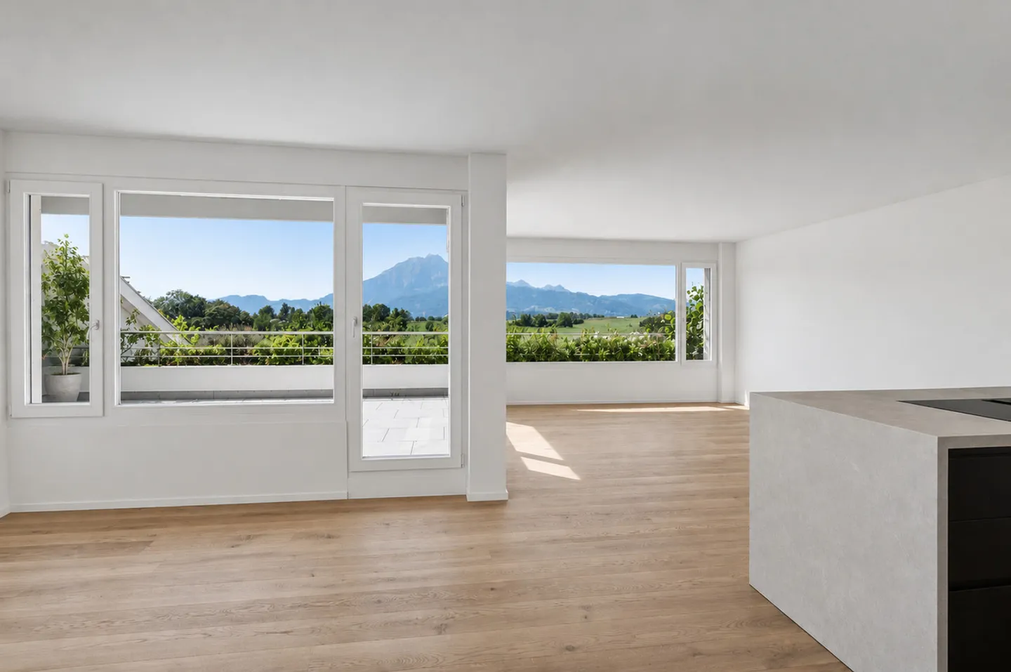 Renovierte Wohnung mit Aussicht - Foto 1 von 4