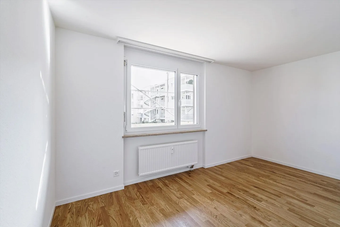Modernes Apartment in Binningen - Foto 7 von 8