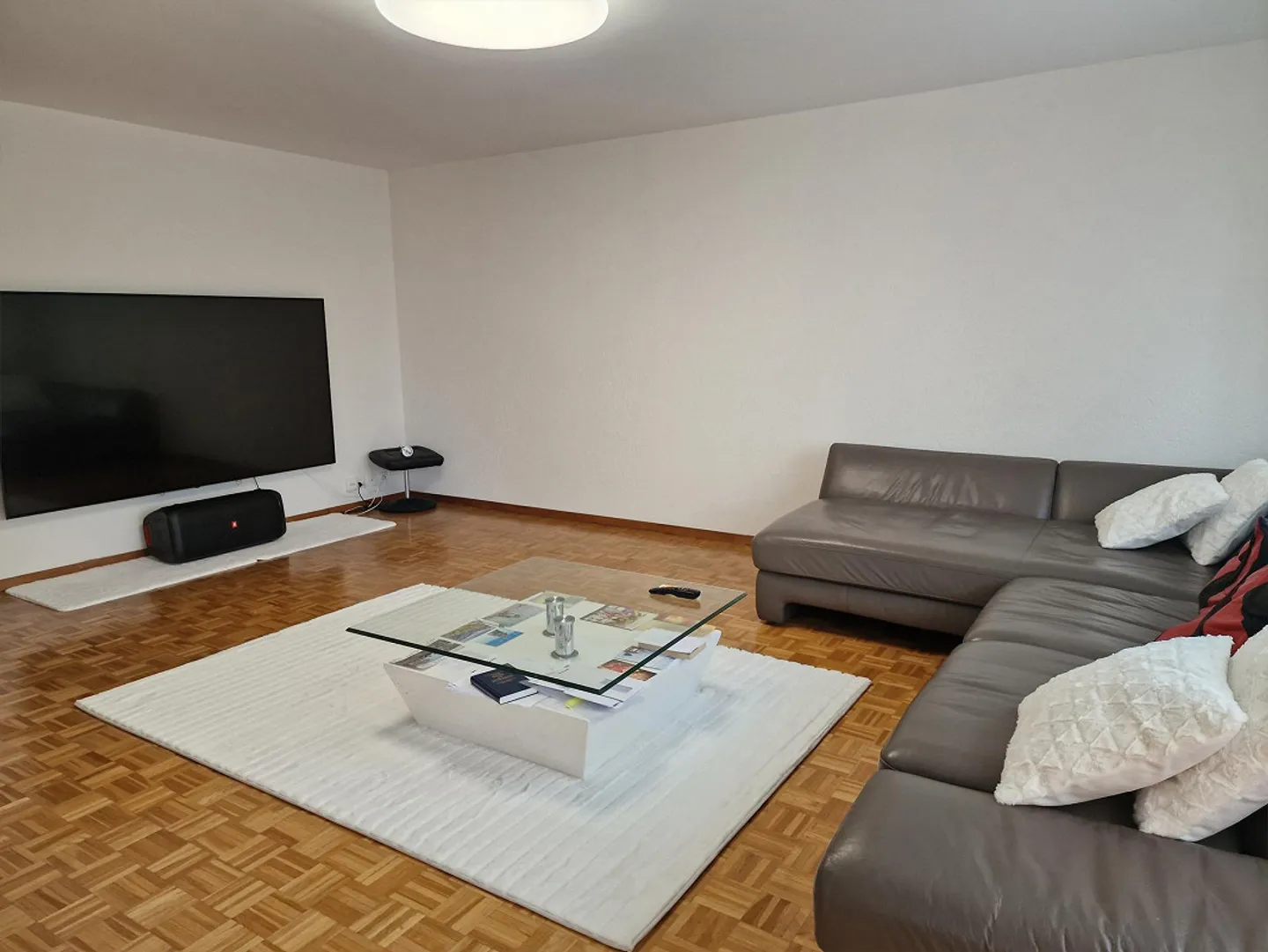 A Room - Photo 3 of 21