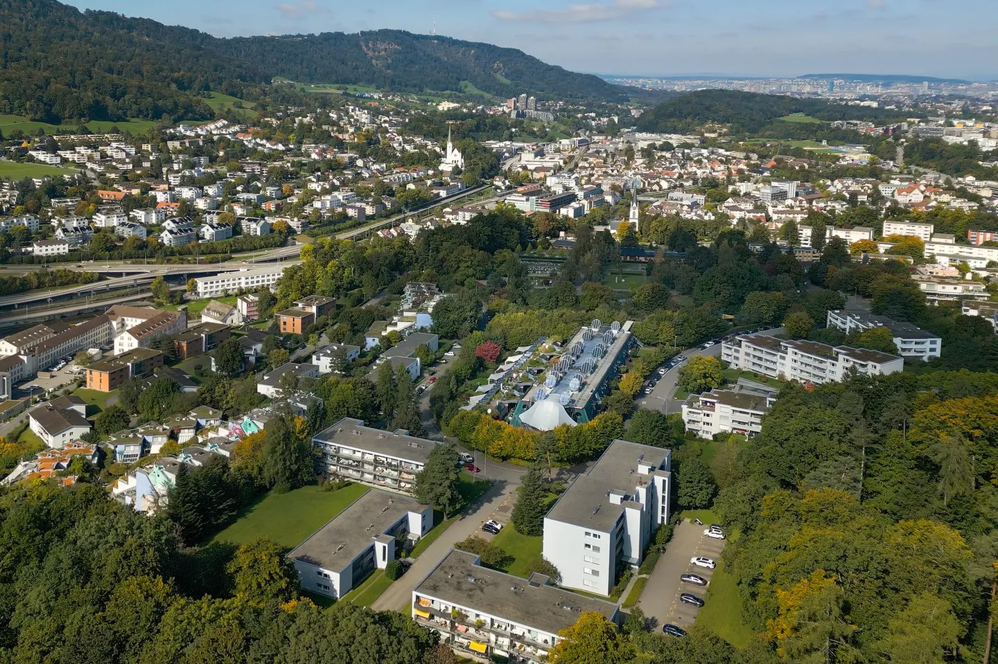 Very large, modern 6.5 room apartment - Photo 13 of 14