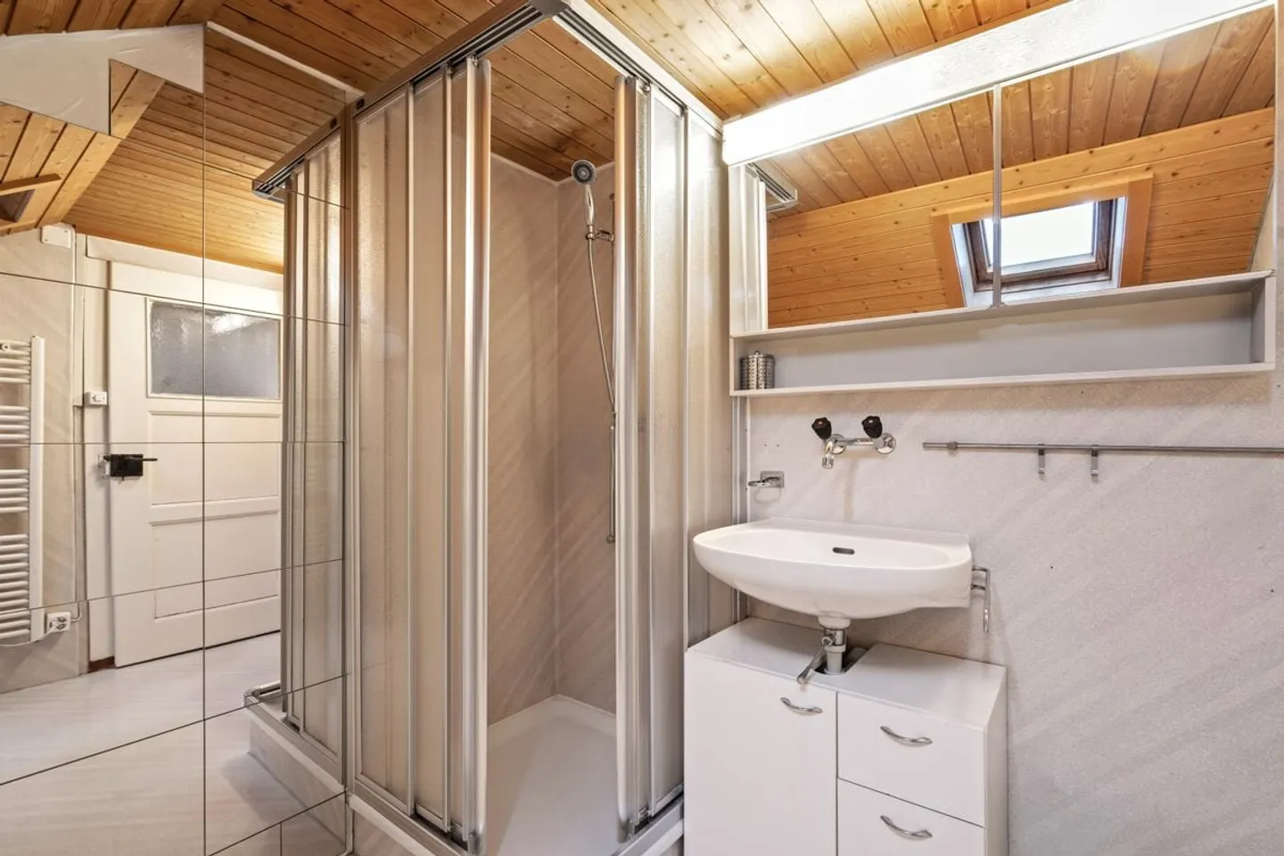 Traditional Schwyz 3 Family House with Stream Access - Photo 13 of 13