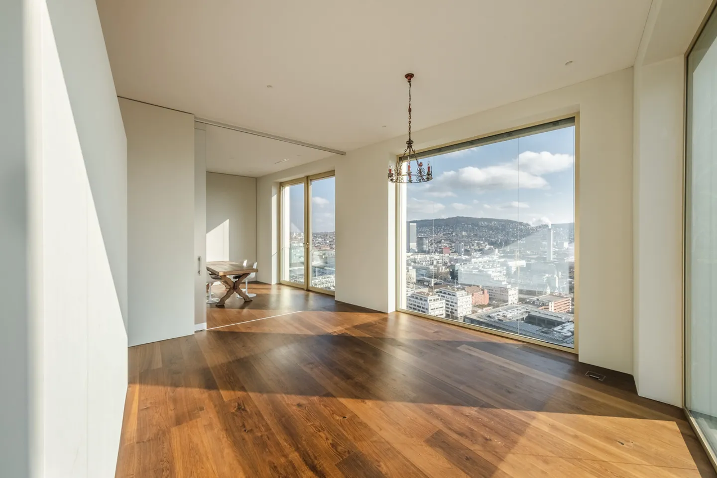 Luxuriöses Penthouse mit Atemberaubendem Blick - Foto 3 von 7
