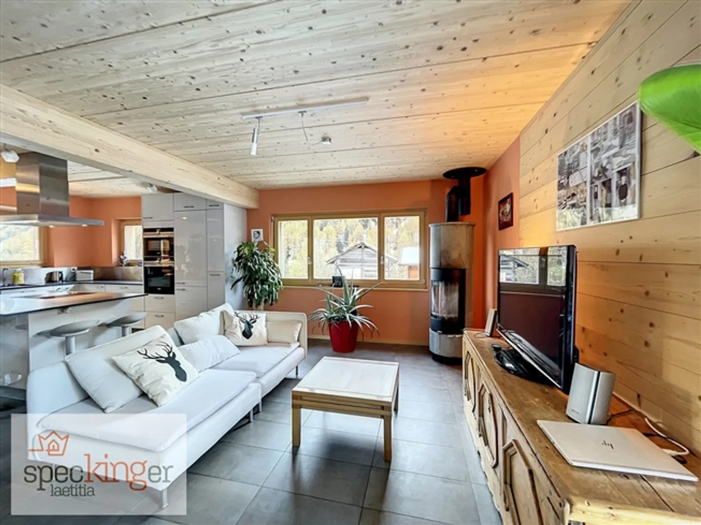 Très beau chalet avec 4 chambres, belle vue, jardin, pompe à chaleur, à Evolène, Suisse - Photo 2 sur 12