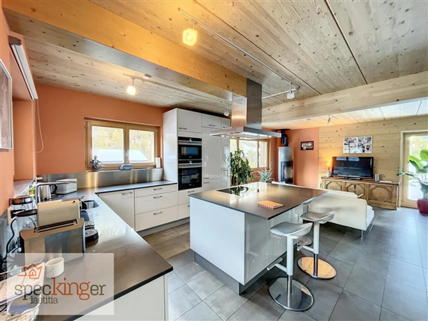 Très beau chalet avec 4 chambres, belle vue, jardin, pompe à chaleur, à Evolène, Suisse - Photo 3 sur 12